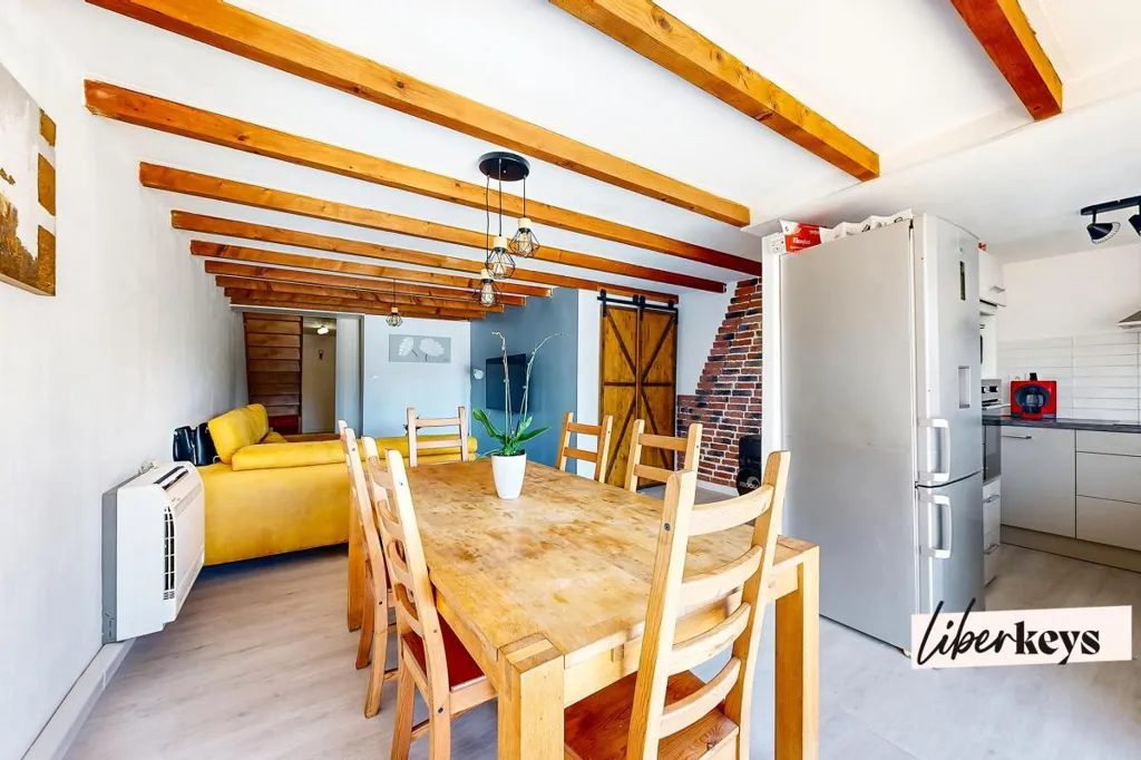 Söögituba - Spacious House with Polyvalent Room in Vauvert