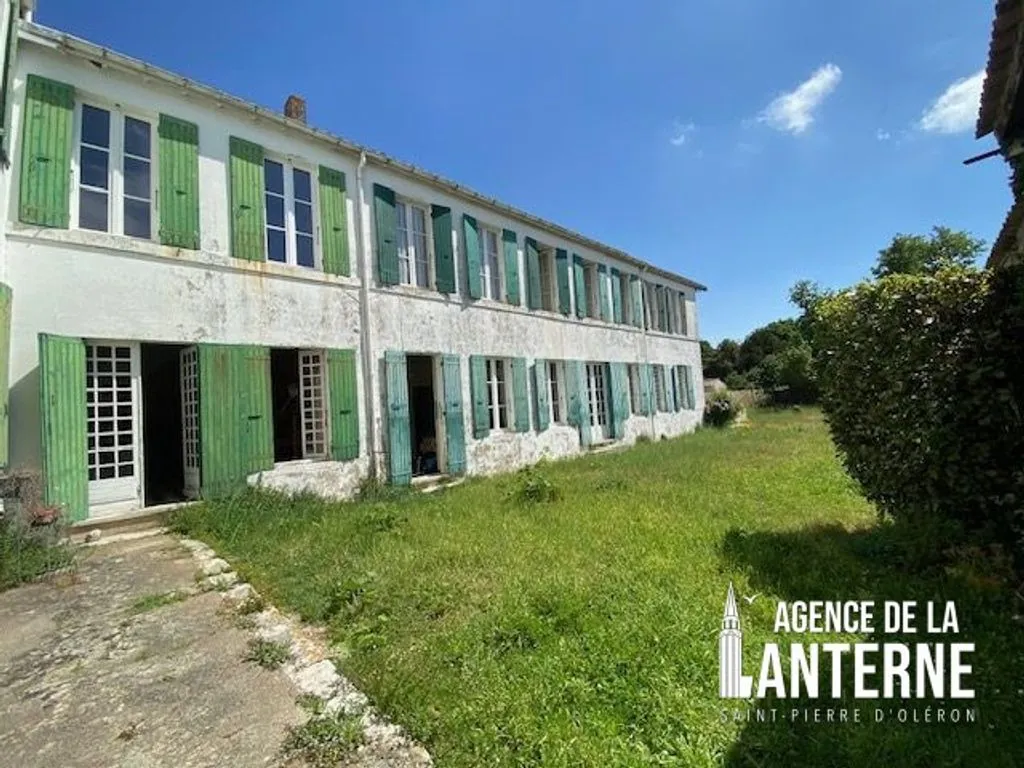 Exterior - Luxury House with Garden in Saint-Pierre-d'Oléron