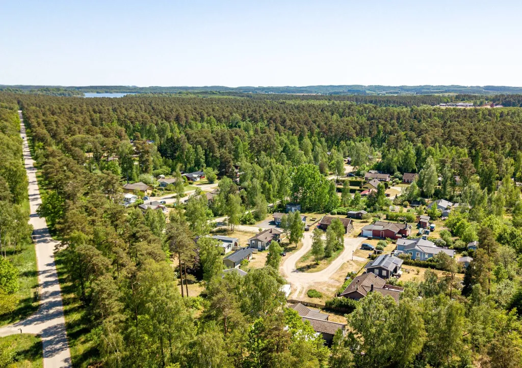 Õhuvaade - Villa with Garden in Varpeäng