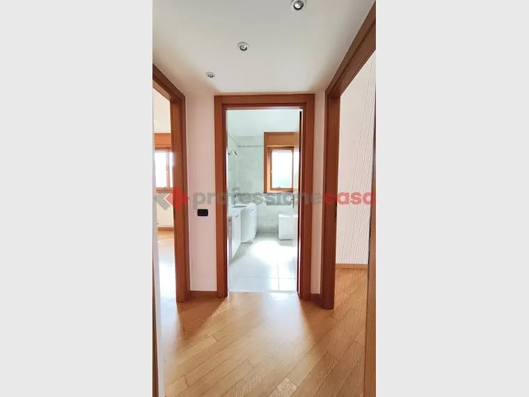 Ingresso - Bright Trilocale with Terrace in Milan