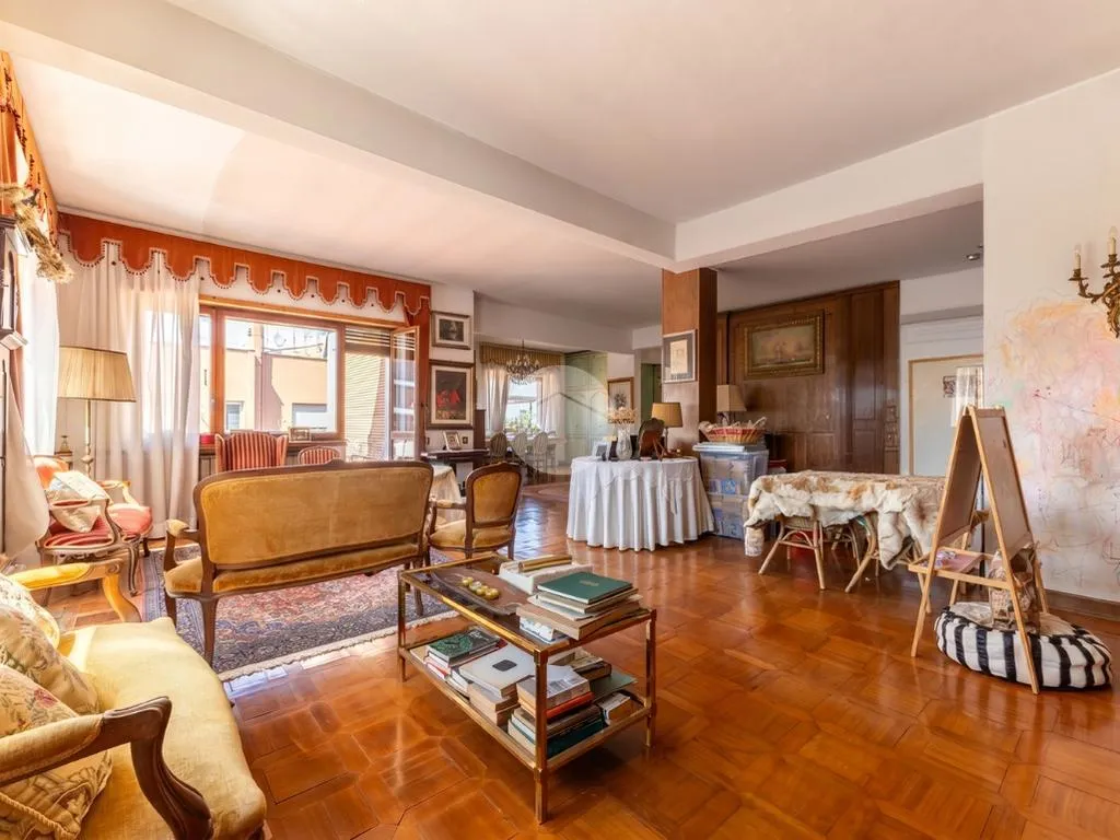 Living Room - Penthouse with Park Views in Ardeatino