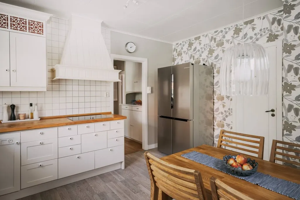 8-room house in Töreboda kommun