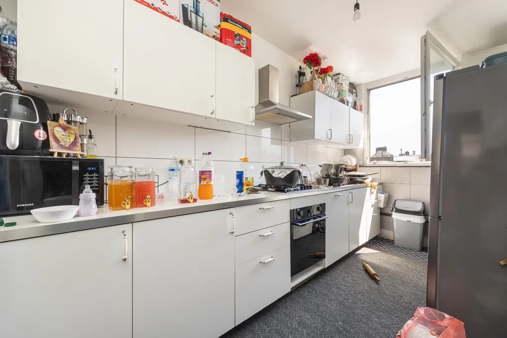 Kitchen - Mixed-Use Investment Property in Antwerp