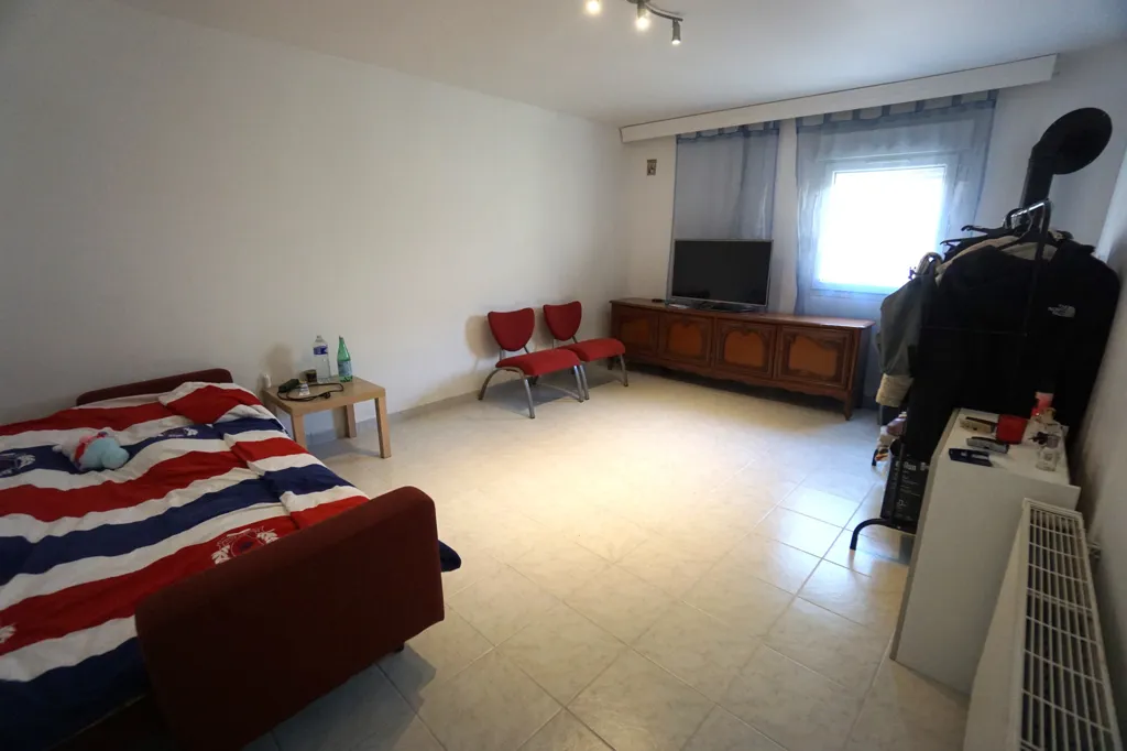 Chambres - Pavillon + Appartement Indépendant à Aulnay-sous-Bois