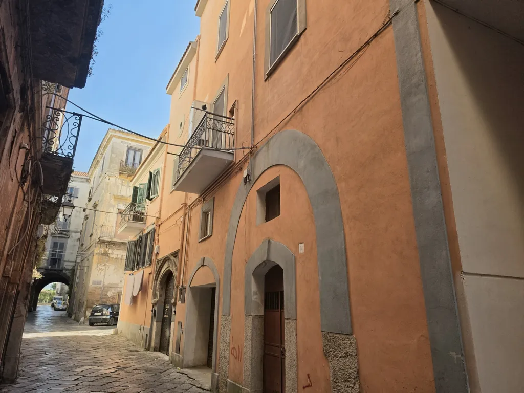 Välivaade - Apartment with Balcony in Capua