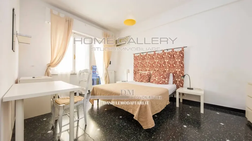 Chambres - Trilocale with Balcony in Albaro, Genoa
