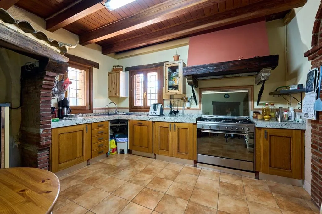 Cuisine - Rustic Masía with Equestrian Facilities in L'Ametlla del Vallès