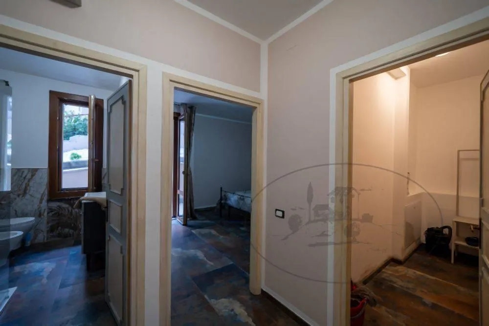 Esik - Rustic Villa with Garden in Figline Valdarno