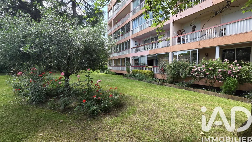 Giardino - Apartment with Garden Access in Tarbes