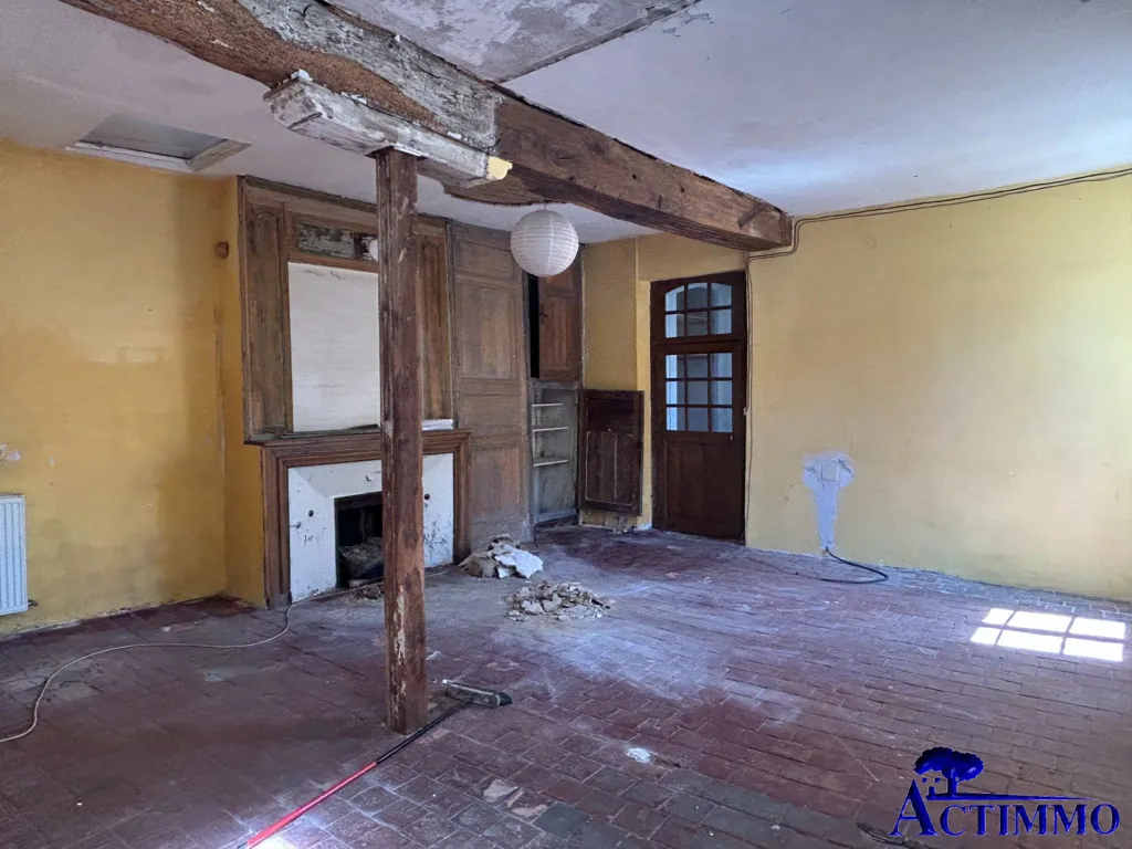 Stanze - Historic House for Renovation in Joigny