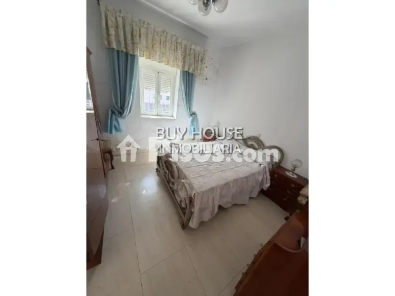 Magamistoad - Adosado for Renovation with Large Plot in Yeles
