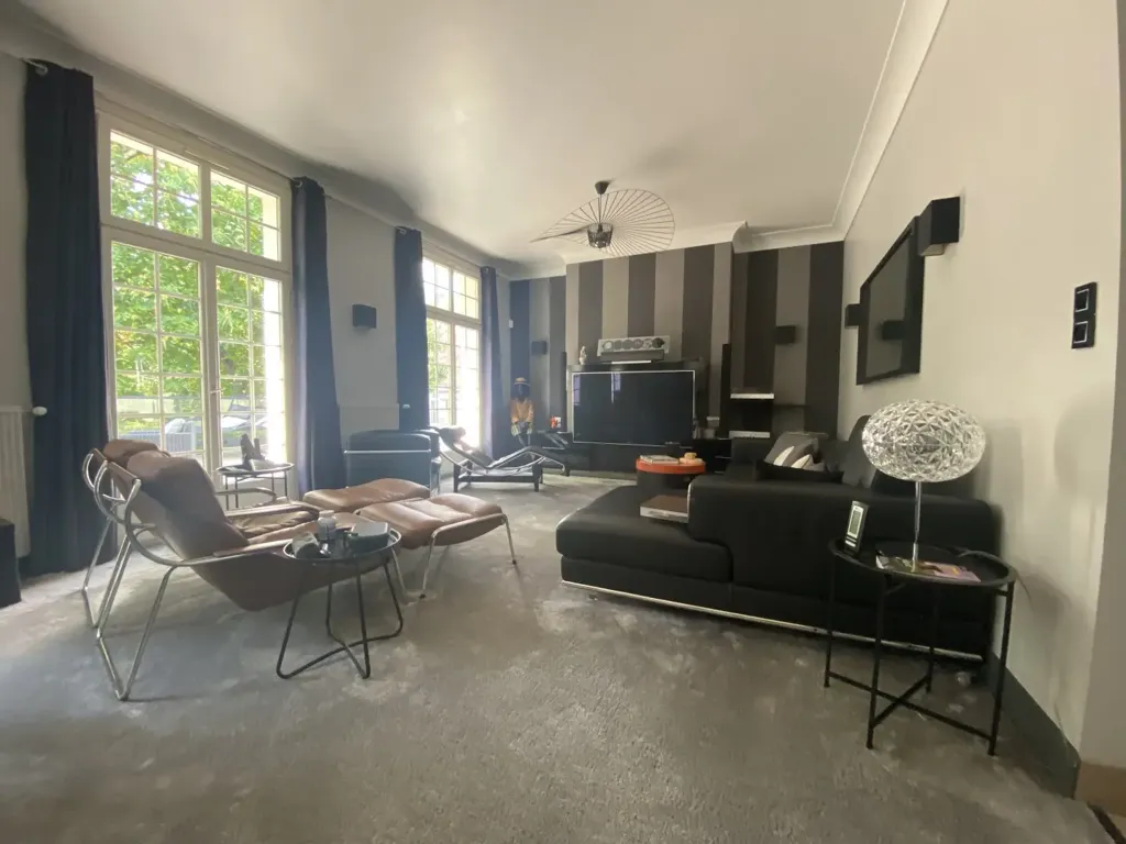 Séjour - Propriété avec Spa de Nage et Parc à l'Ouest de Tours