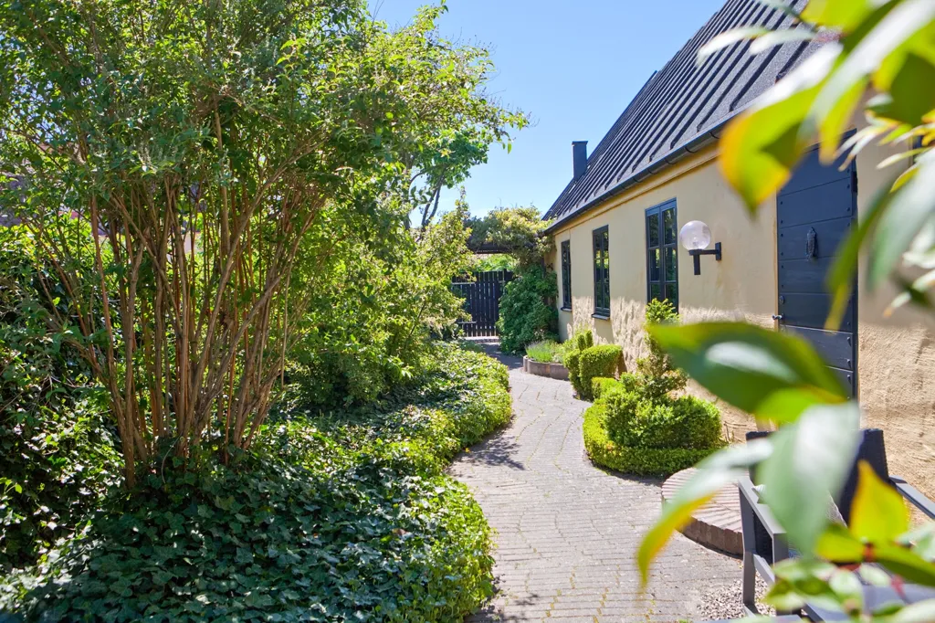 Jardín - Modernist Villa with Orangery in Falsterbo