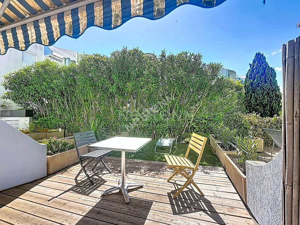 Terrass - Renovated Studio with Pool in Le Grau du Roi