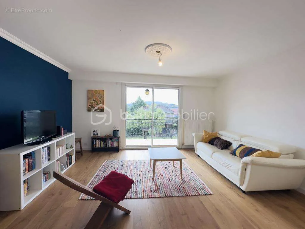 Elutuba - Detached House with Garden in Bromines