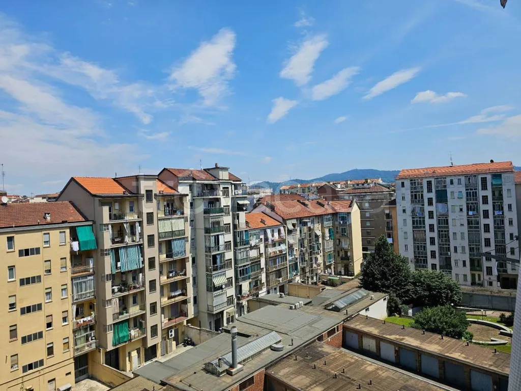 Balcon - Apartment with Balconies in Central Turin
