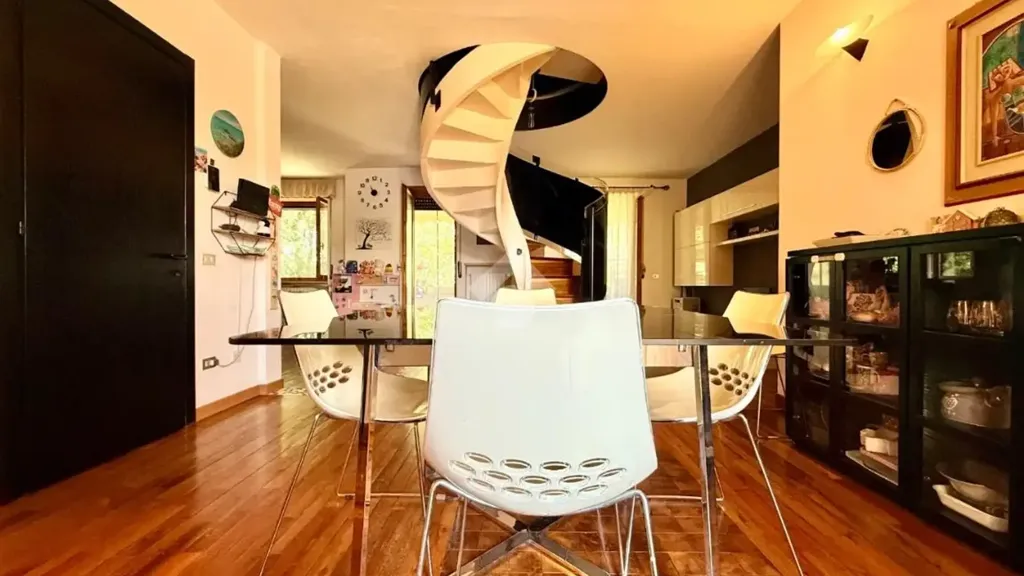 Salle à manger - 4-Bedroom Apartment with Balcony in Vigasio