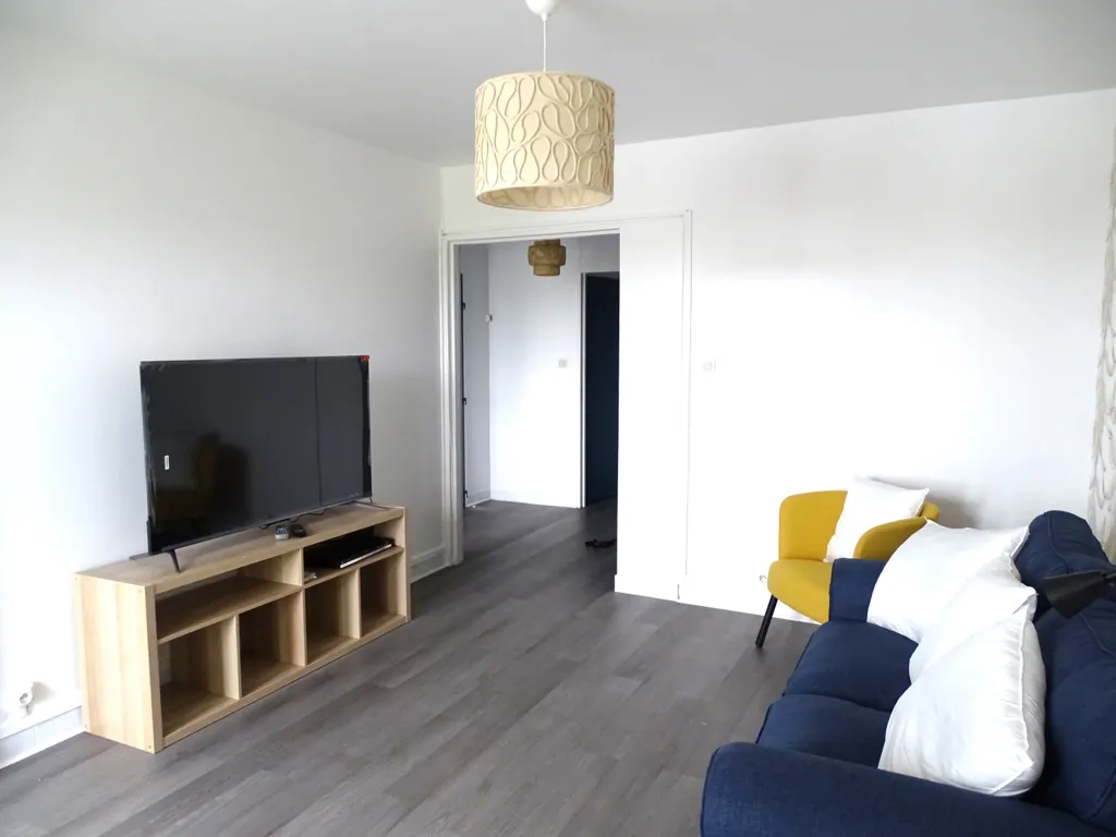 Elutuba - Furnished Flat with Balcony View in Amiens