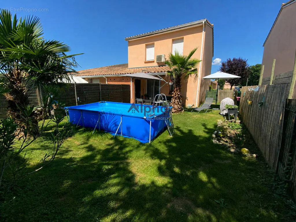 Piscine - Maison avec Jardin et Garage à Caussade