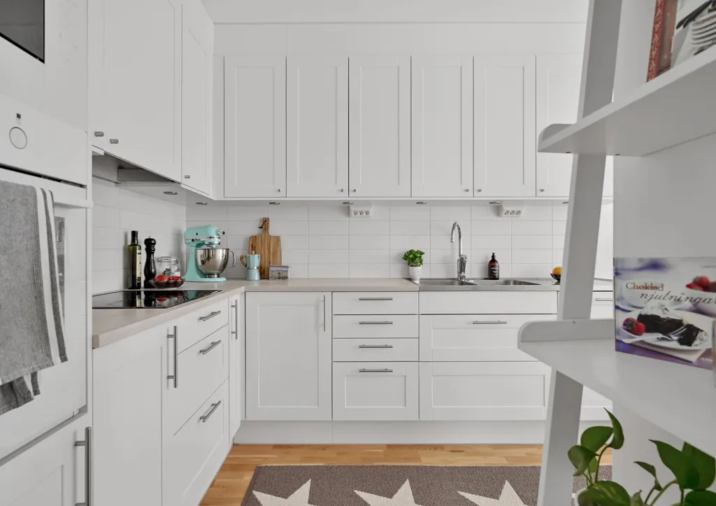 Köök - Modern Flat with Private Terrace in Sollentuna