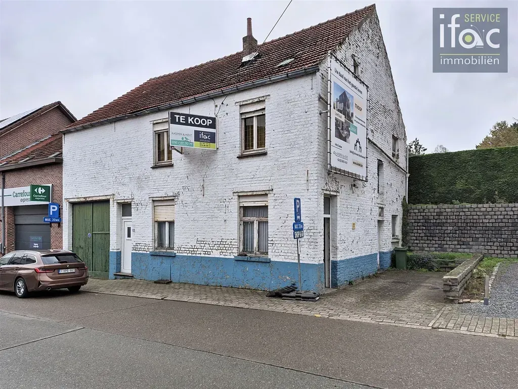 Extérieur - Habitation à Renover avec Vue sur l'Église à Leefdaal