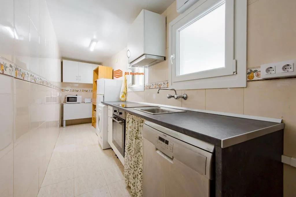 Cuisine - Luxury Apartment with Balconies in Madrid Centre