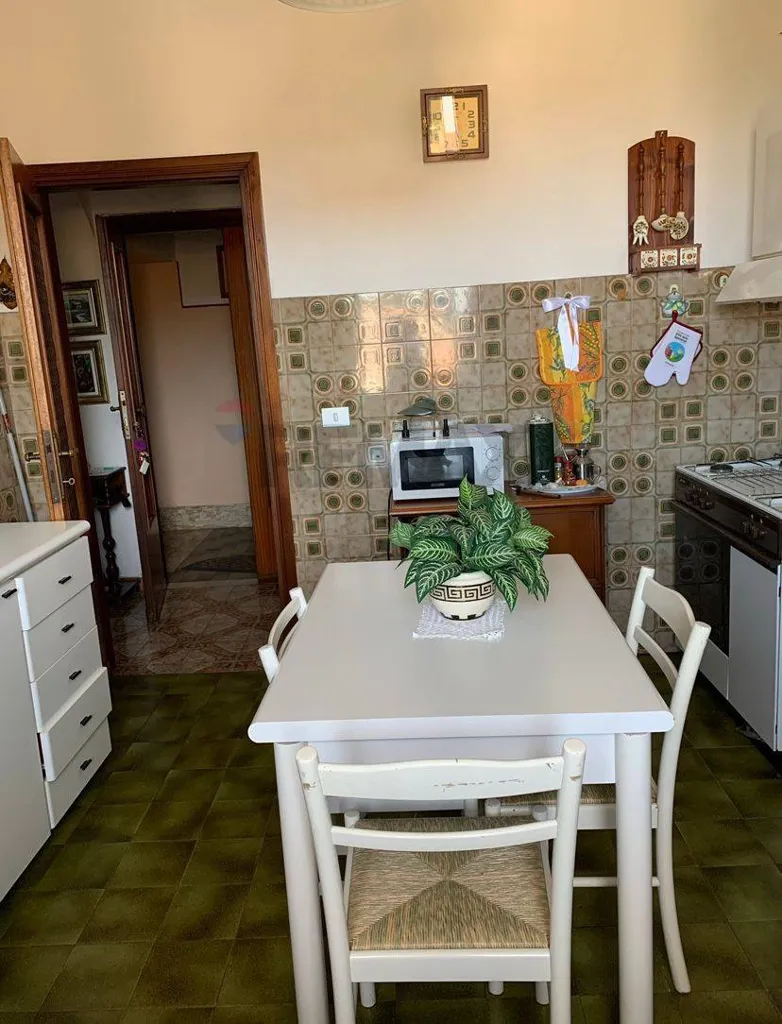 Cuisine - Bright Apartment with Terrace in Monte Romano
