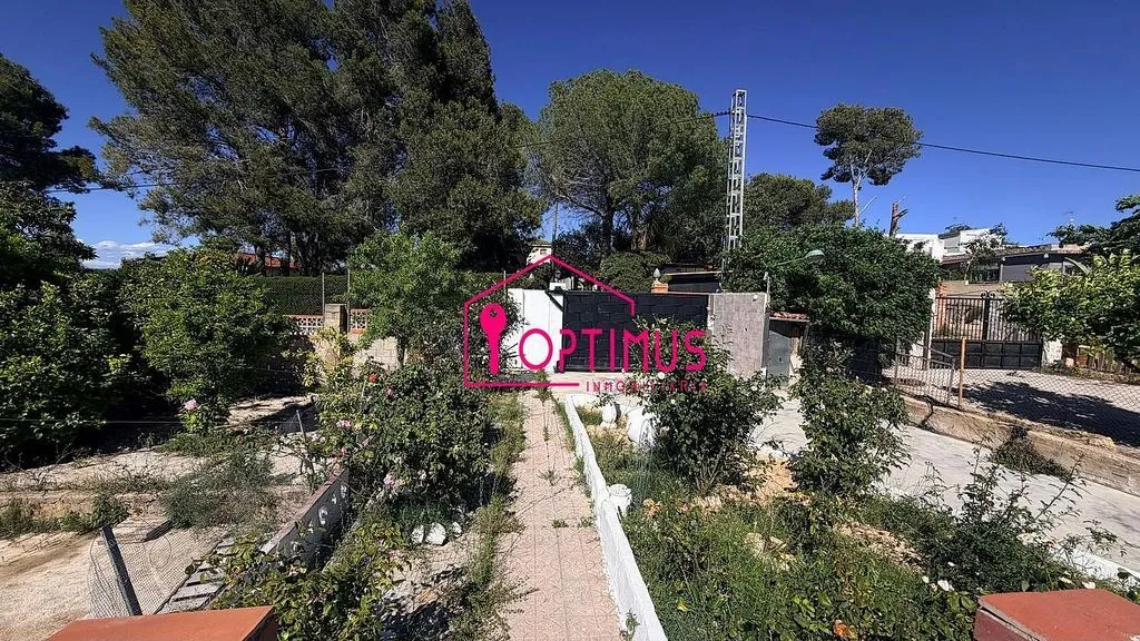 Jardin - Chalet with Pool and Terrace in Turís