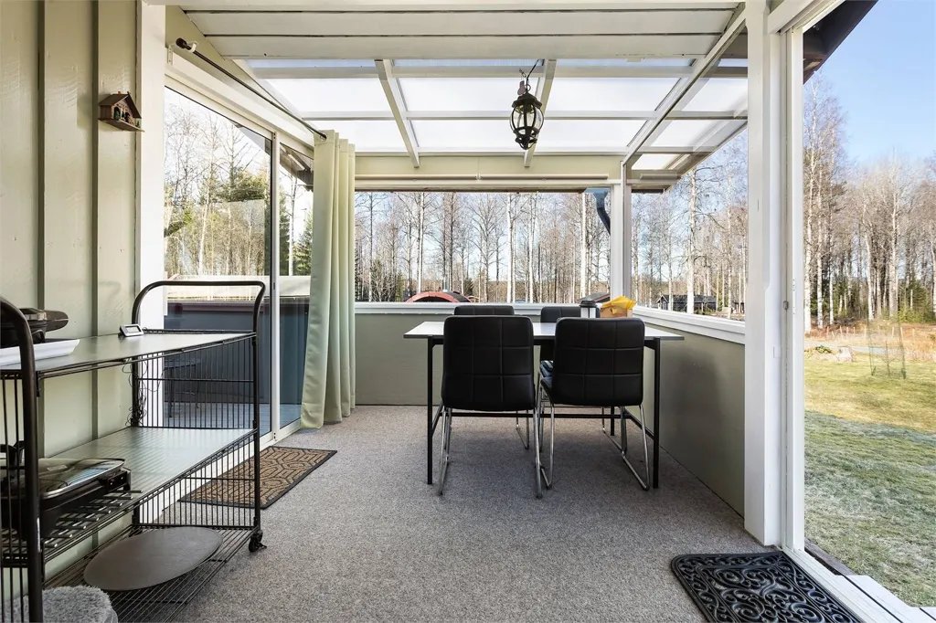 Terrass - Cottage with Pool Access in Sör-Älgen