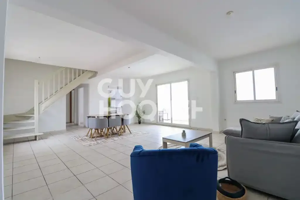 Soggiorno - Renovated Apartment with Sea View in Ste Clotilde