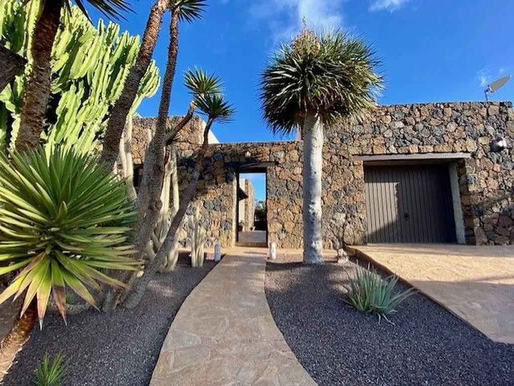 Exterior - Chalet with Garden and Terrace in Los Risquetes