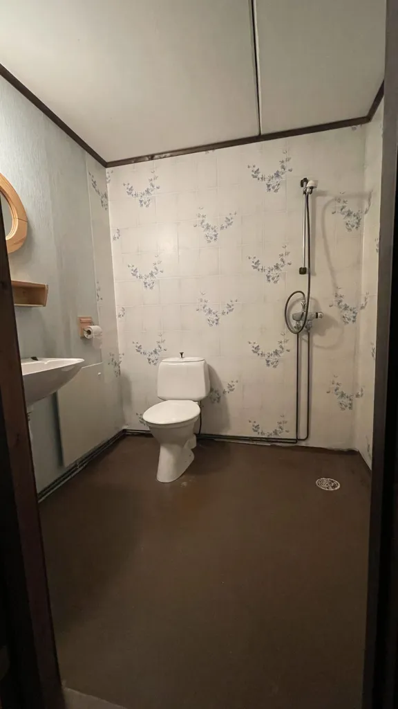 Vannitoad - Semi-Detached Villa with Basement in Hede