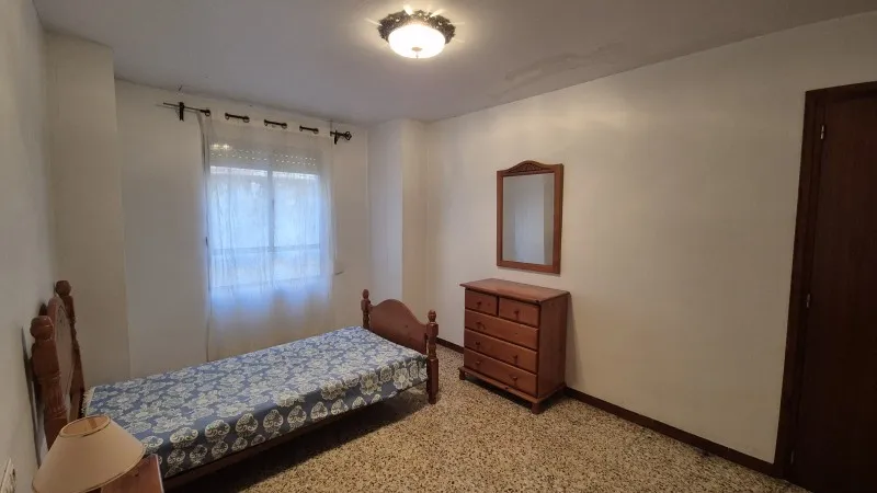 Magamistoad - Three-Storey Townhouse with Balconies in Antella