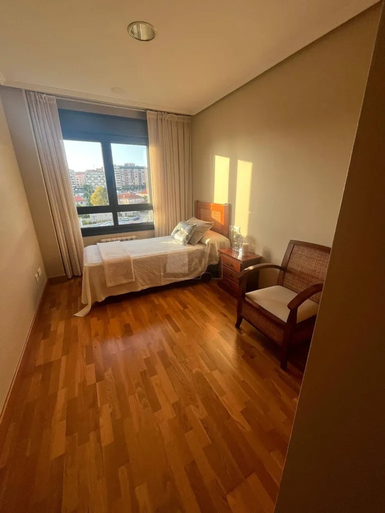 Chambres - Furnished Flat with Garden near Gran Vía, Vigo