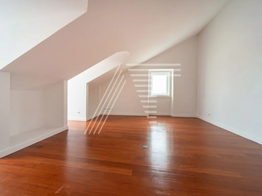 Toad - Luxury Apartment with En Suite in Lisbon
