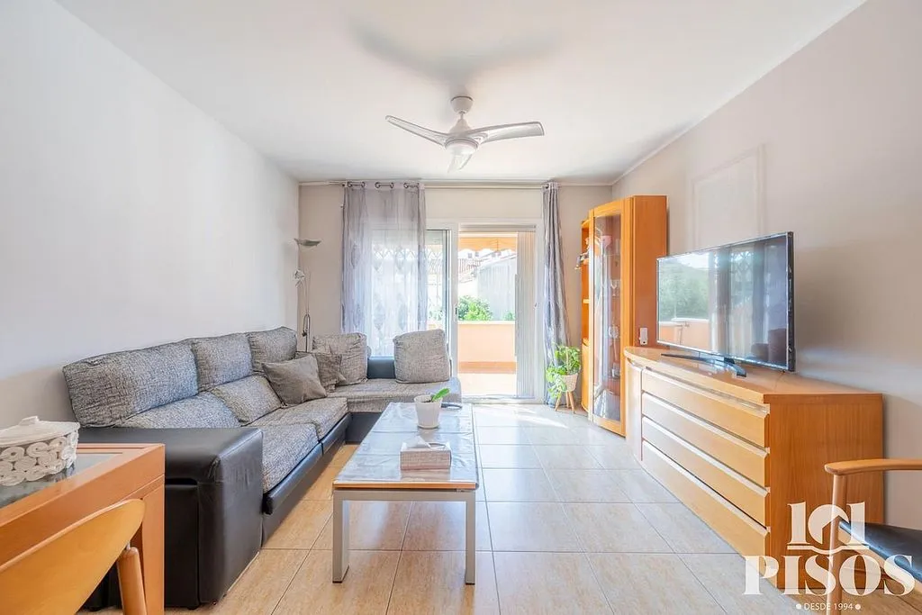 Terraced House with Balcony in Ca n'Oriol