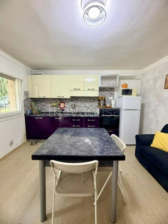 Köök - Ground Floor Apartment with Garden in Comacchio