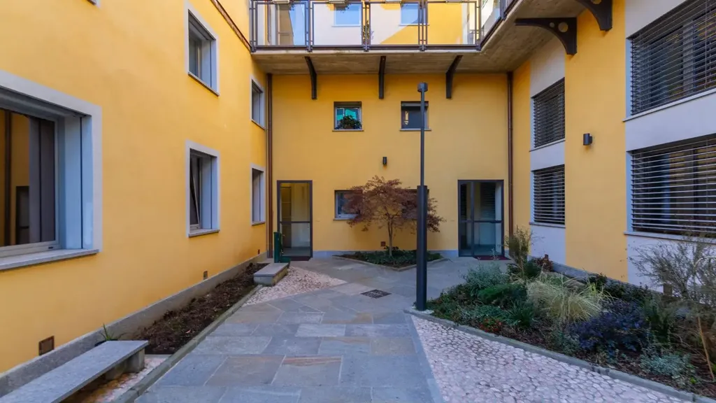 Aed - Loft with Solar Panels in Corso Verona, Turin