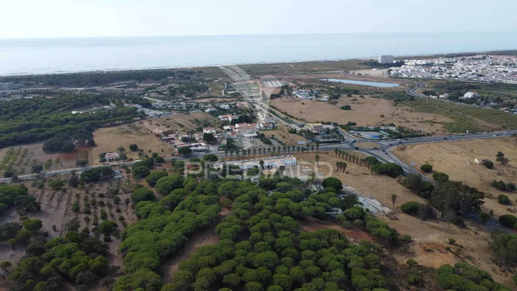 Vista aerea - Mixed Use Land with Sea View in Altura