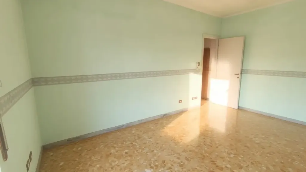 Pièces - Two-Bedroom Apartment in Cinecittà, Rome