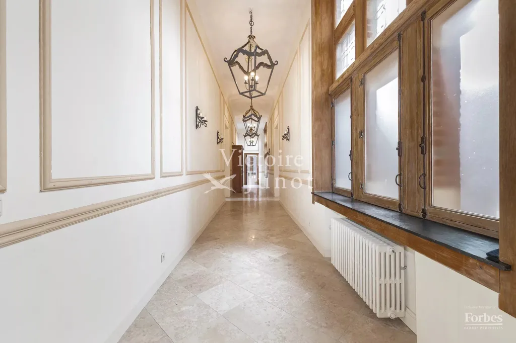 hallway_entrance