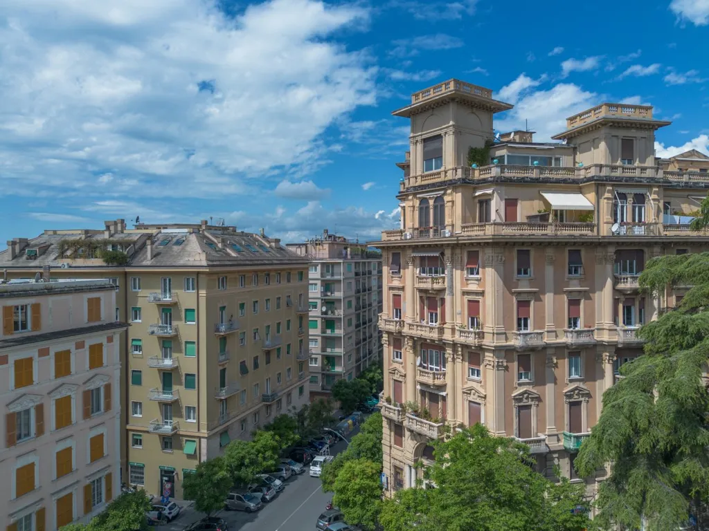 Välivaade - Period Apartment with Balcony in Genoa