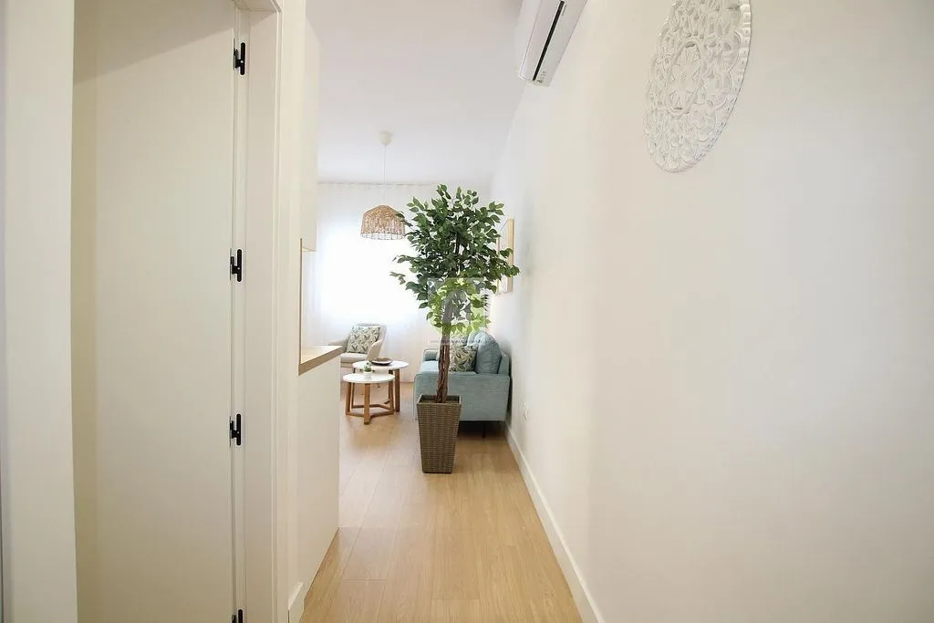 hallway_entrance