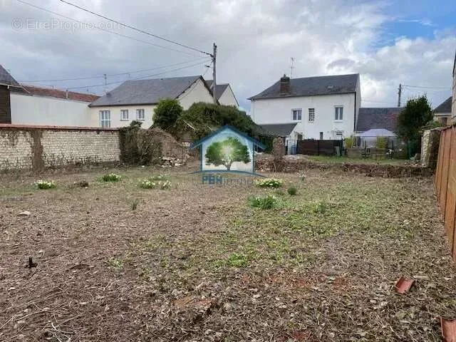 Garden - Mixed-Use Property with Construction Land in JDP