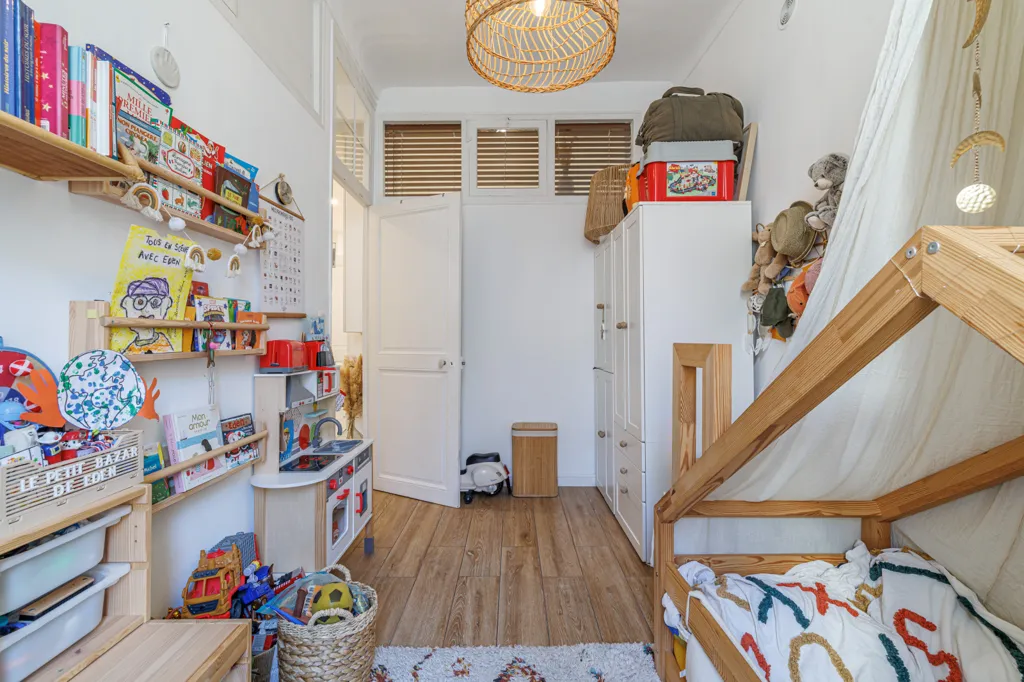 Chambres - Appartement bourgeois traversant avec balcons à Nice