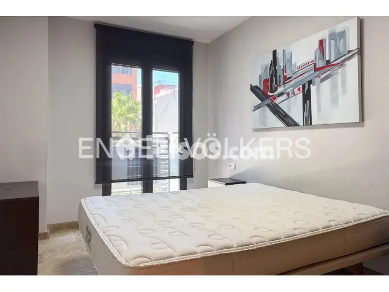 Magamistoad - Apartment with Garage in Russafa–Eixample, Valencia