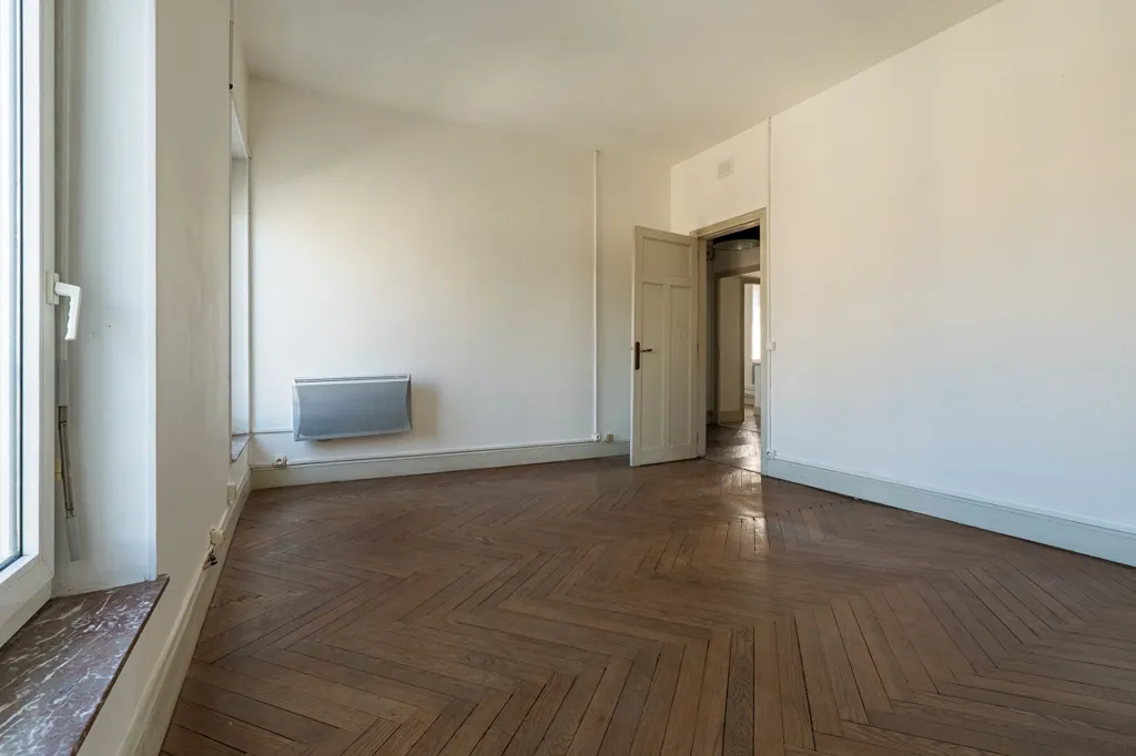 Toad - Traversant Flat with Medieval View in Carcassonne