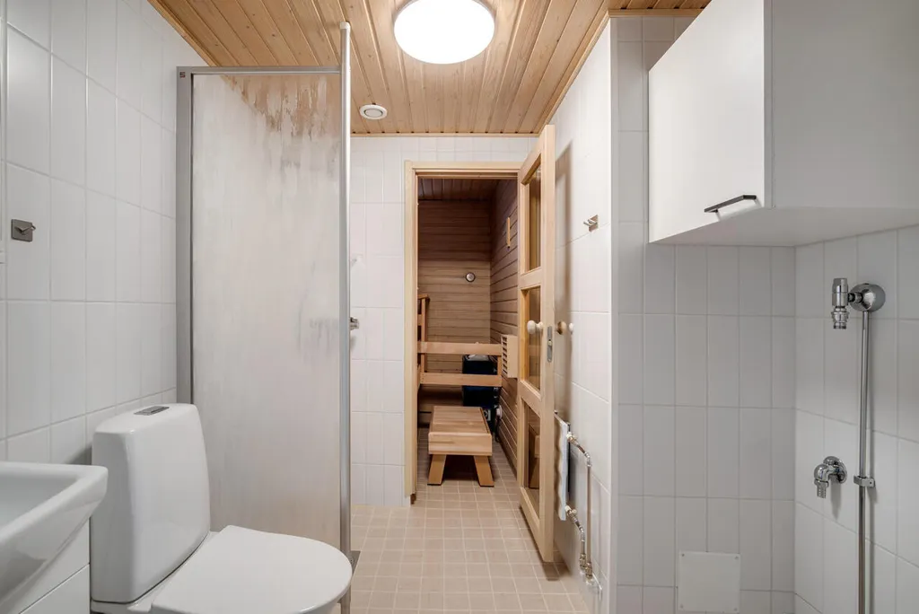 Vannitoad - Two-Bedroom Flat with Balcony in Jyväskylä