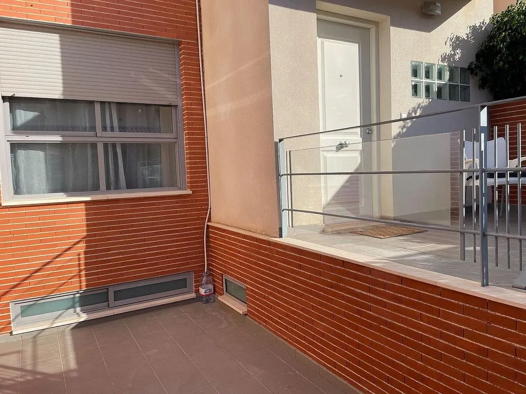 Rõdu - Student Duplex with Terrace in Guadalupe