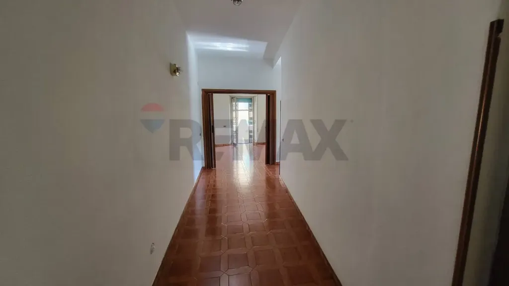 Esik - Second Floor Flat with Balcony in Anzio Centre